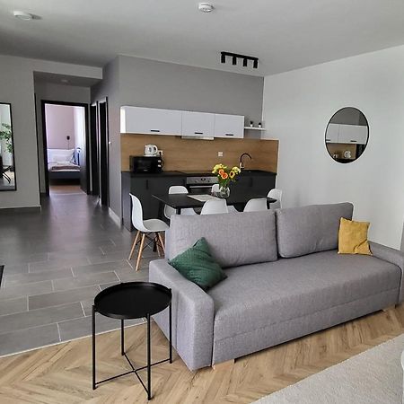Dotis Apartman Tata Exteriér fotografie