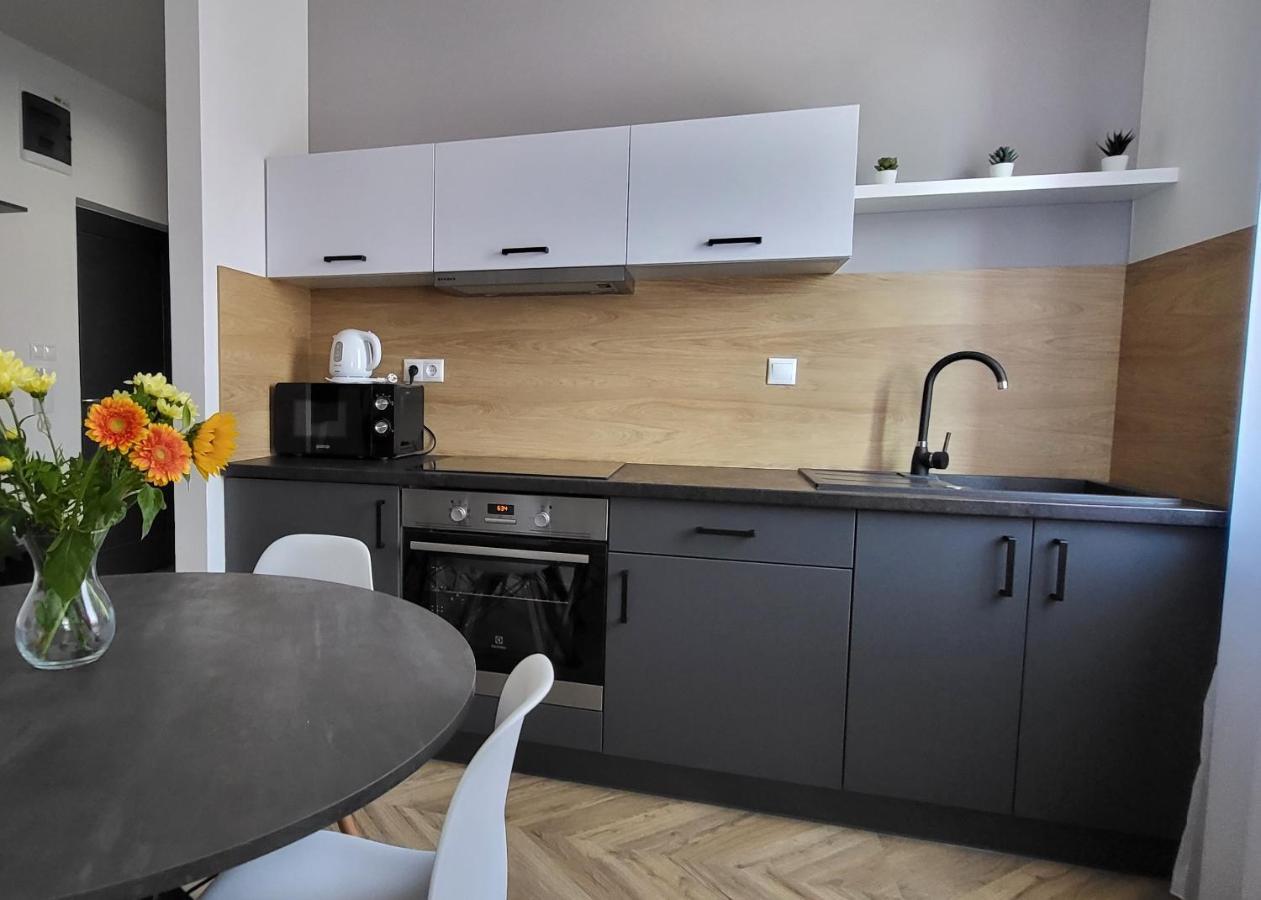 Dotis Apartman Tata Exteriér fotografie