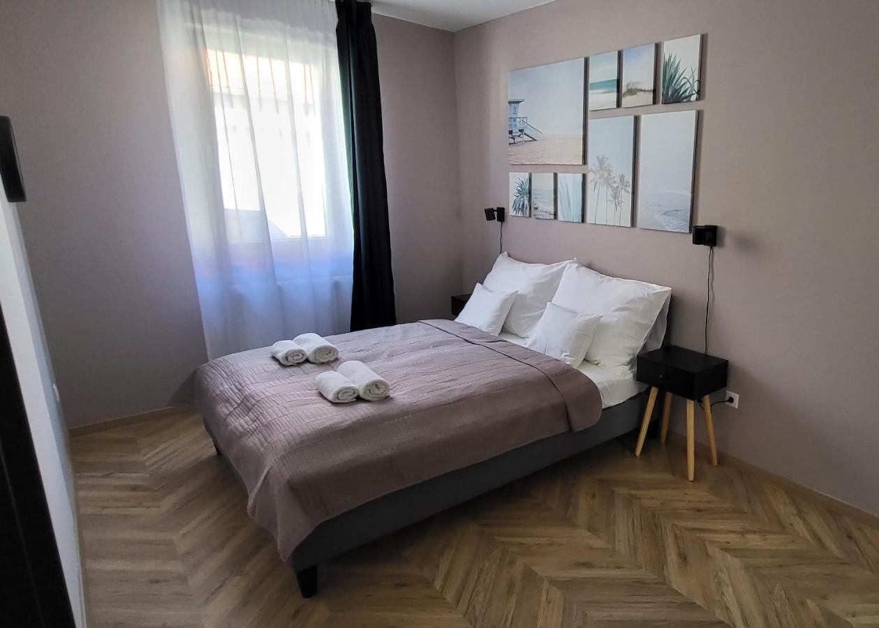 Dotis Apartman Tata Exteriér fotografie